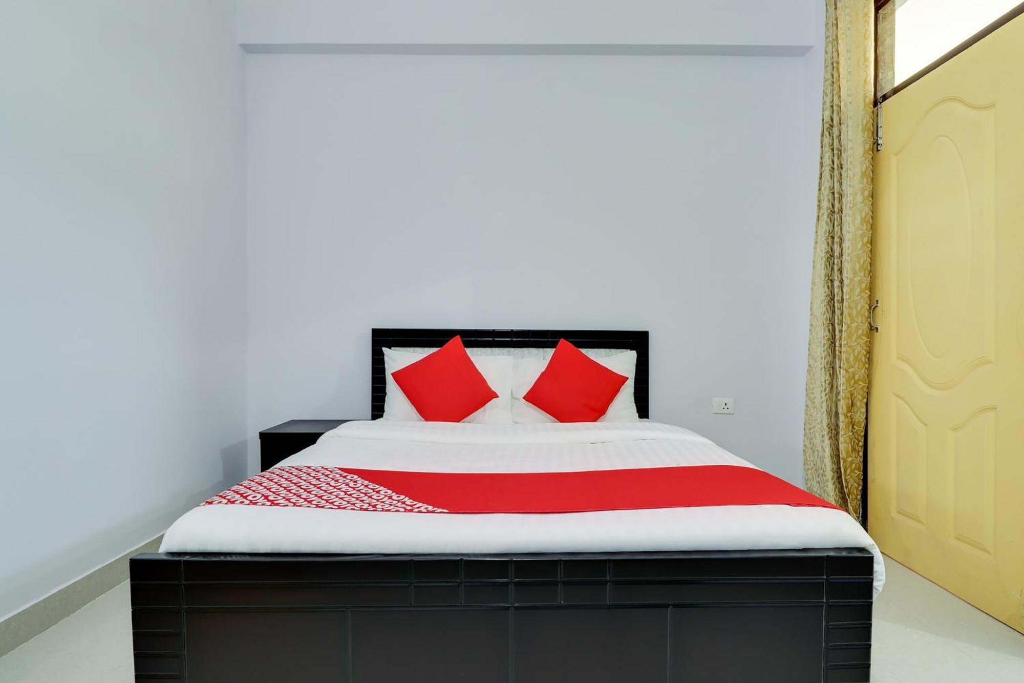 Hotel O Vgs Chinhat Bagian luar foto