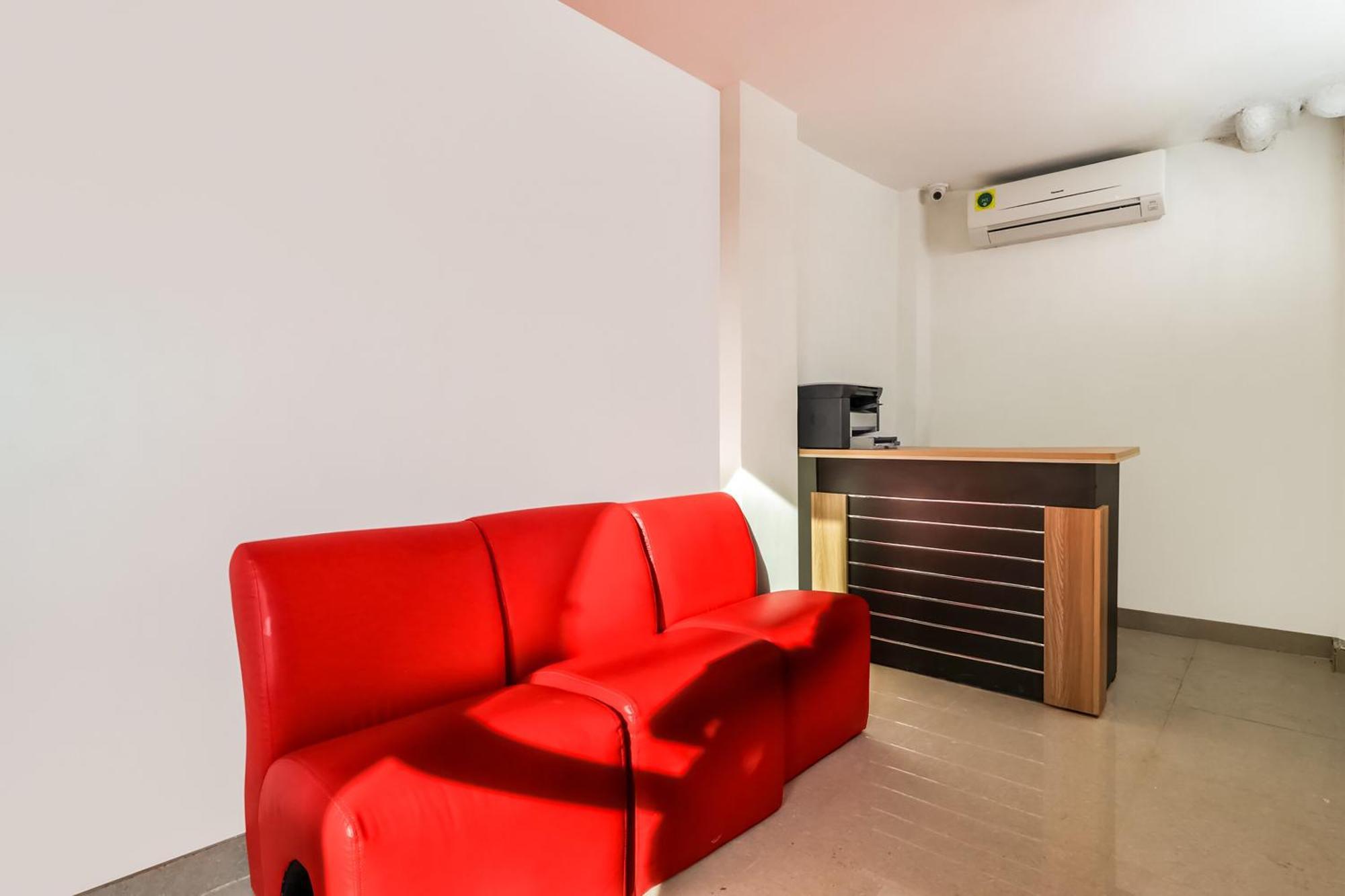 Hotel O Vgs Chinhat Bagian luar foto